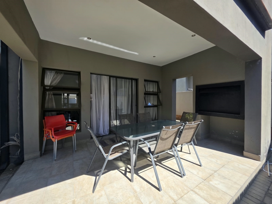 3 Bedroom Property for Sale in Wild Olive Estate Free State